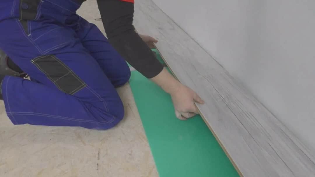 Jak kłaść panele podłogowe kierunek, aby uniknąć błędów i zyskać efektowny wygląd