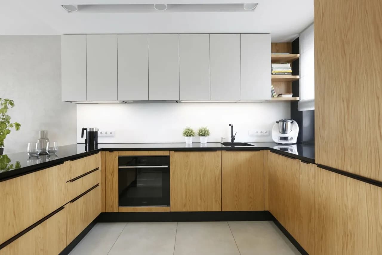 Kuchnia dąb naturalny: elegancja i trwałość w Twoim wnętrzu