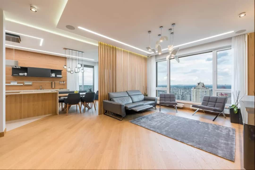 Skuteczne metody na usunięcie kleju z parkietu – porady i techniki