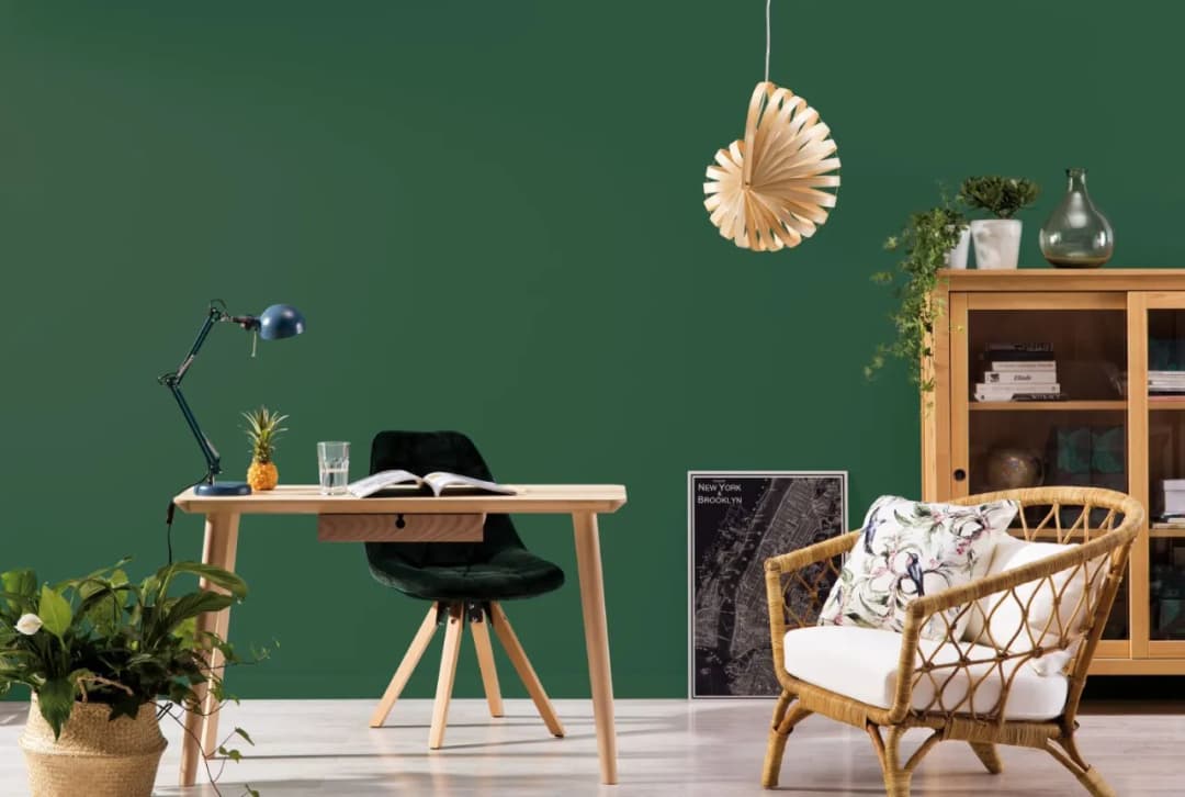 Zieleń butelkowa farba: wybór, zastosowanie i efekty wizualne