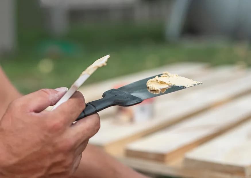 Jak prawidłowo nałożyć kit do parkietu - kluczowe wskazówki i porady