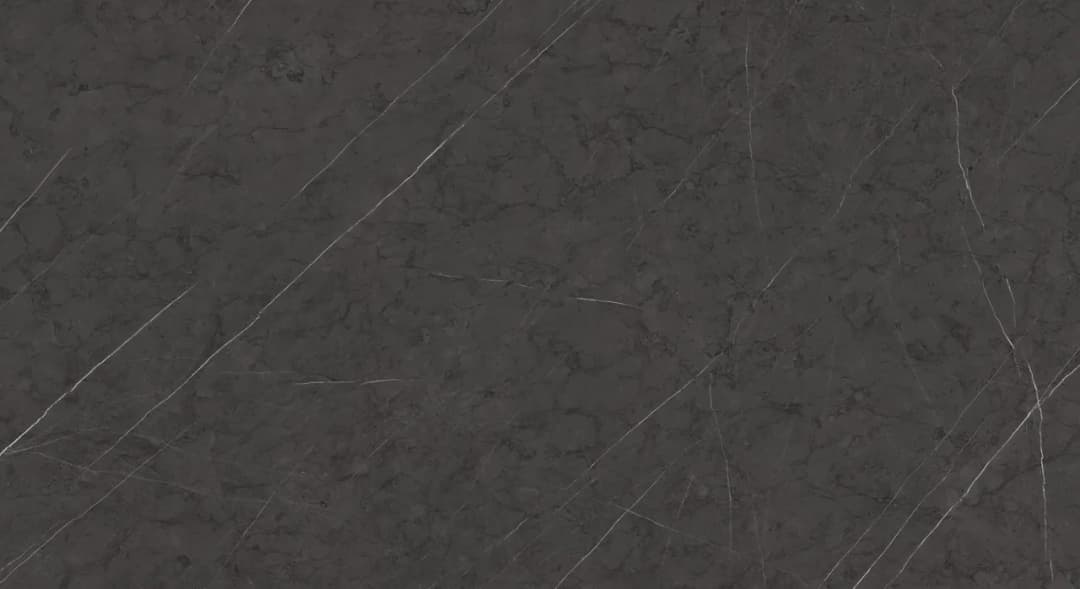 Wytrawny szary kamień: elegancki design dla nowoczesnych wnętrz