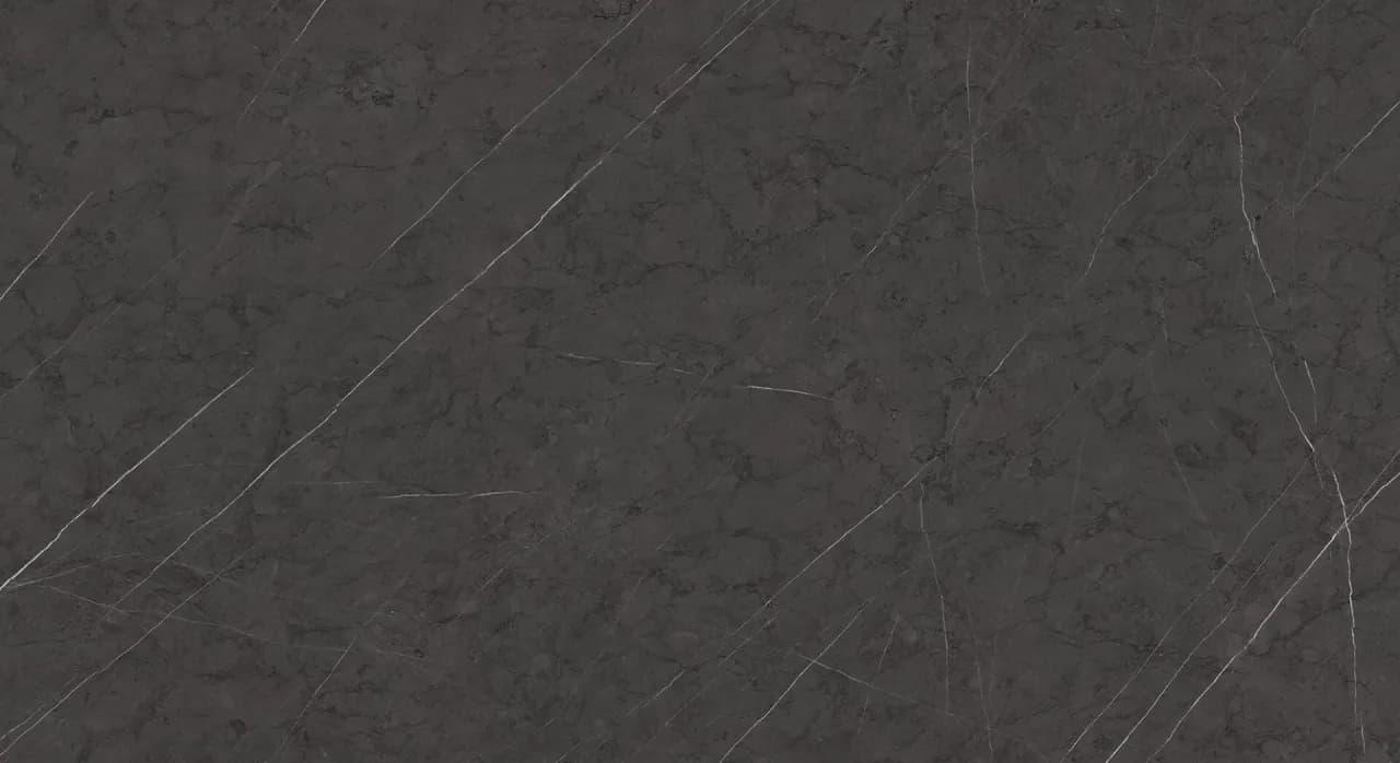 Wytrawny szary kamień: elegancki design dla nowoczesnych wnętrz