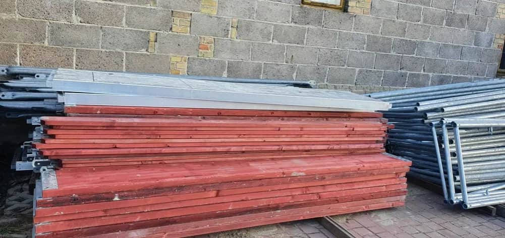 Kupie rusztowanie elewacyjne używane - jak znaleźć najlepsze oferty