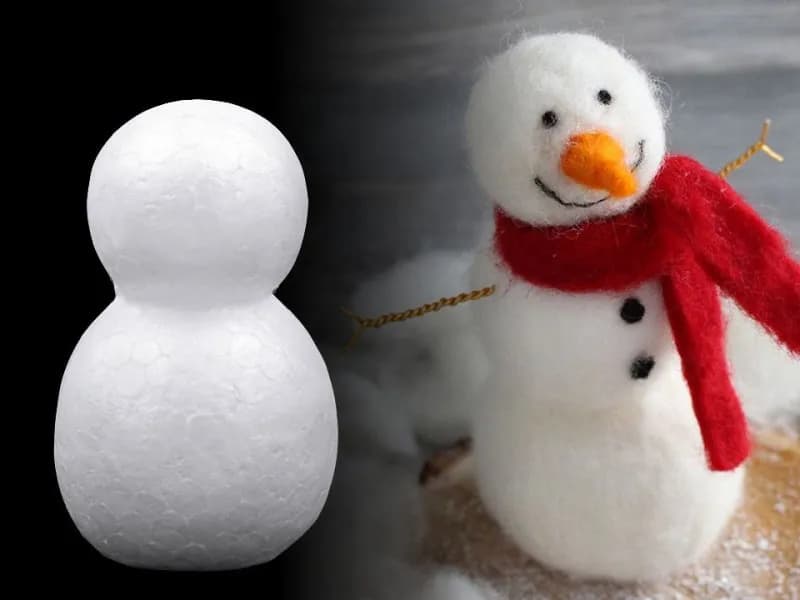 Duży bałwan ze styropianu: kreatywna dekoracja świąteczna DIY